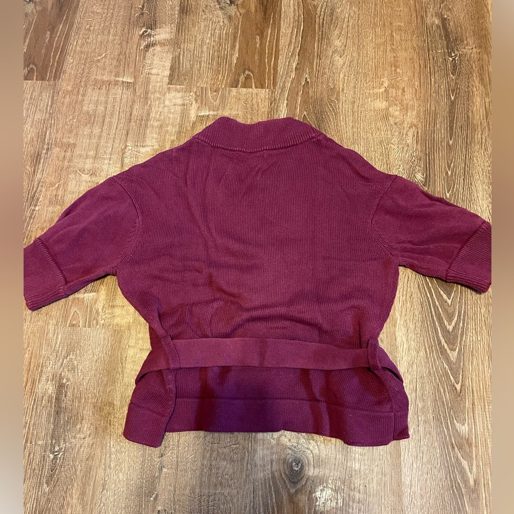 Women’s Banana Republic Short Sleeve Sweater - Picture 5 of 5